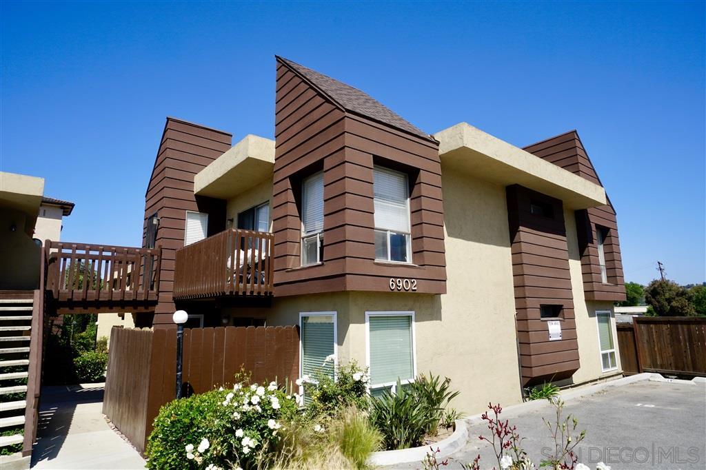Foto principal - 6902 Mission Gorge Rd