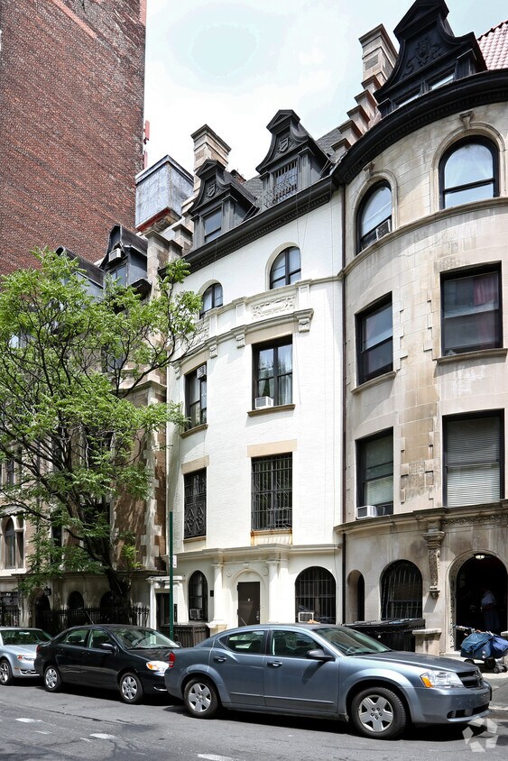 Foto principal - 321 W 80th St
