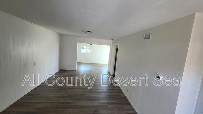 Building Photo - 6691 Moselle Cir