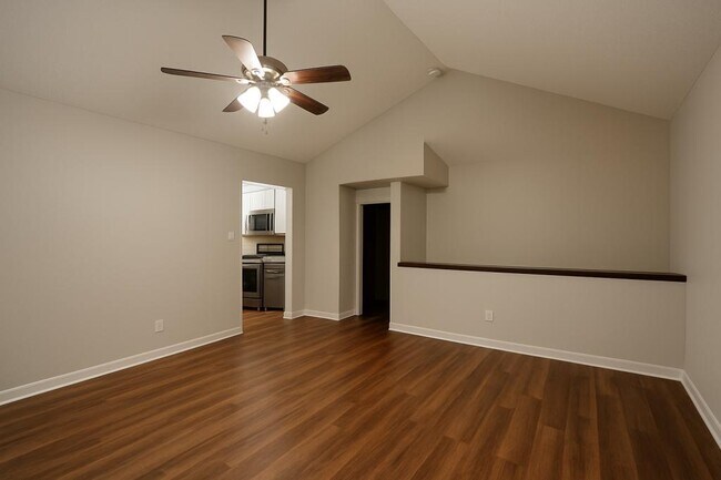 Foto del edificio - 221 S Maize Rd