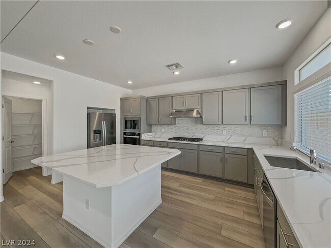 Foto del edificio - 7128 Bold Rock Ave