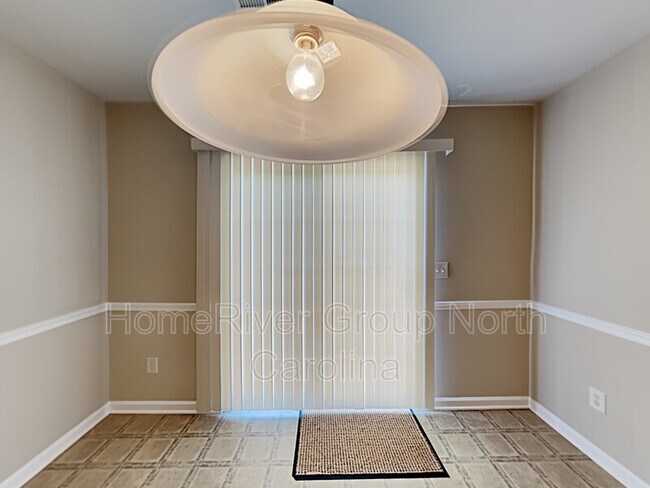 Foto del edificio - 5707 Sycamore Glen Rd