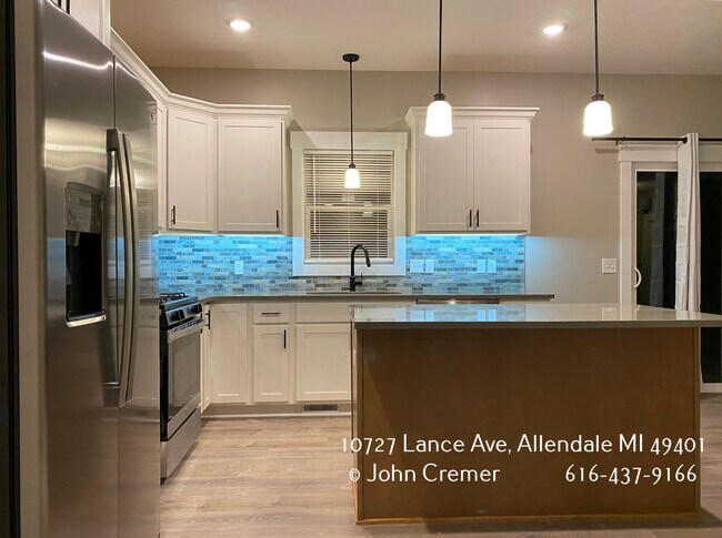 Foto del edificio - 10727 Lance Ave