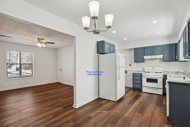 Building Photo - 726 Bellemeade Way SW