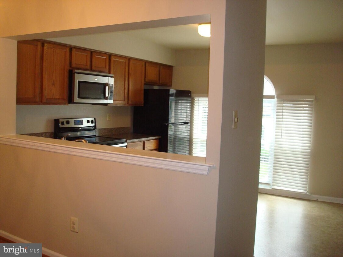 Primary Photo - 1704 Stoneham Dr