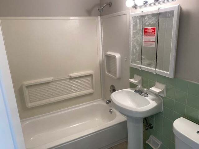 Foto del edificio - 29655 Detroit Rd