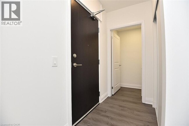 Building Photo - 1936 Rymal Rd E