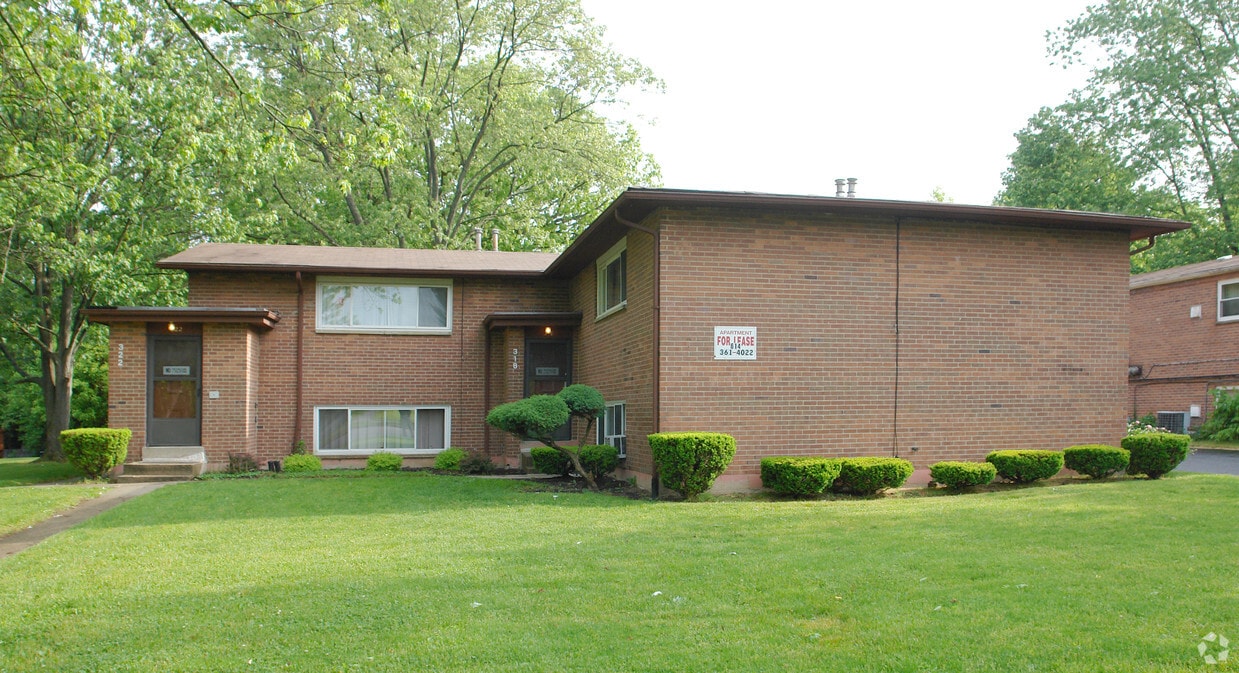 Primary Photo - 318-322 Broad Meadows Blvd