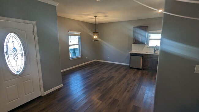 Building Photo - 1014 E Epstein St