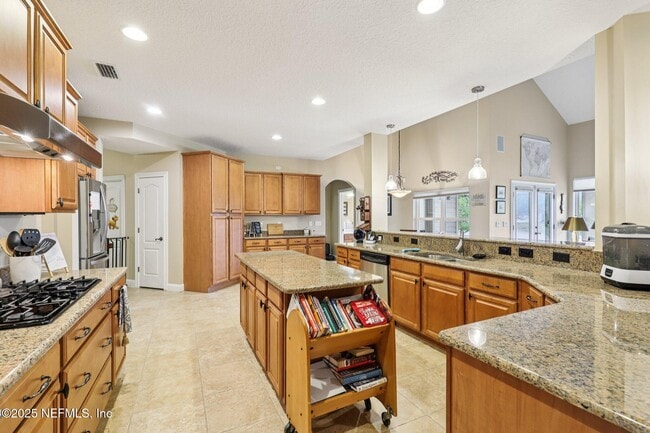 Building Photo - 1311 Eagle Crossing Dr