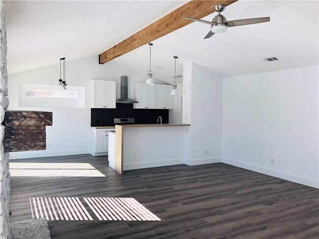 Foto del edificio - 12109 Grey Rock Ln