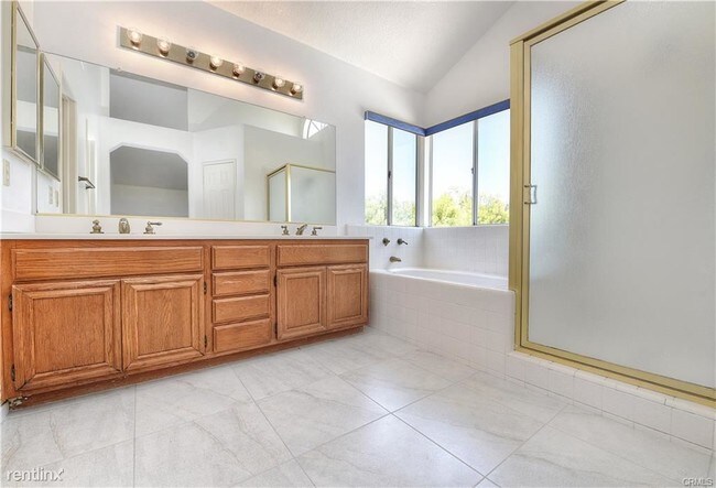 Building Photo - 4 br, 3 bath House - 31882 Wagon Wheel Ln