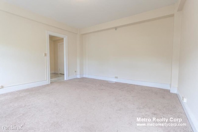 Foto del edificio - 1418 Beacon St