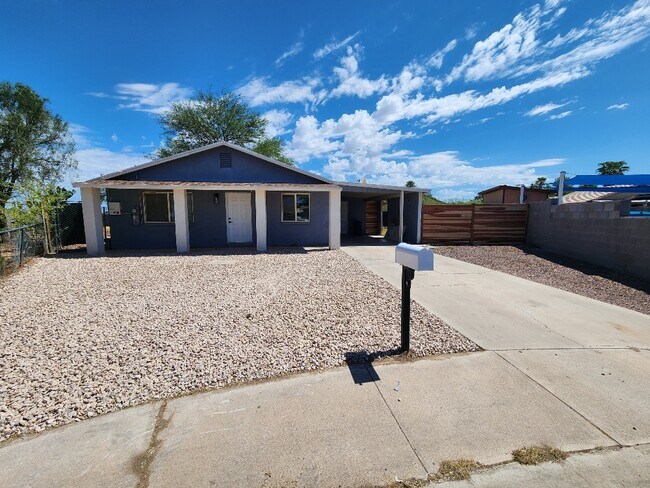 Foto del edificio - 102 W Jahns Pl