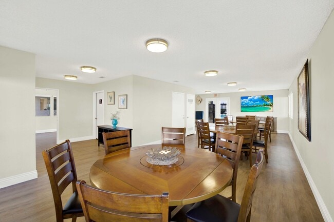 Foto del edificio - Valley Breeze Apartments