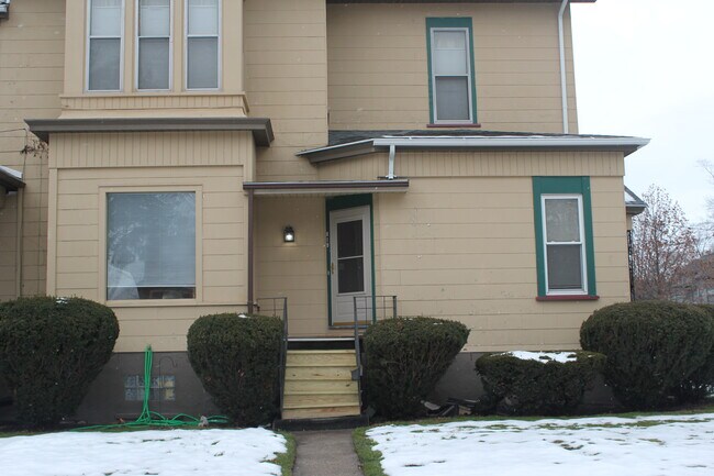 Foto del edificio - 819 N Sherman St