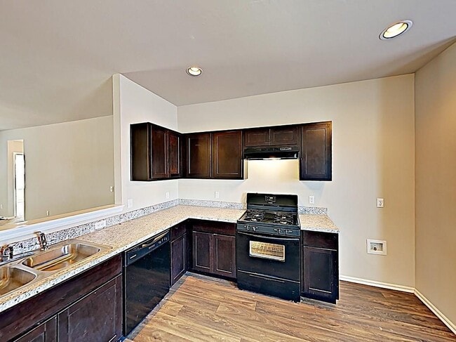 Building Photo - 13121 Bridgewater Ct
