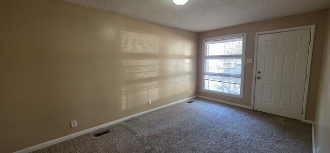 Foto del edificio - 2108 Hill St NW