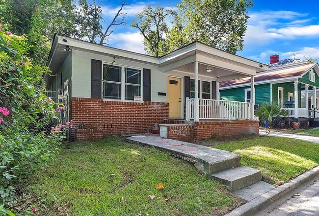 Building Photo - 1609 Grove St