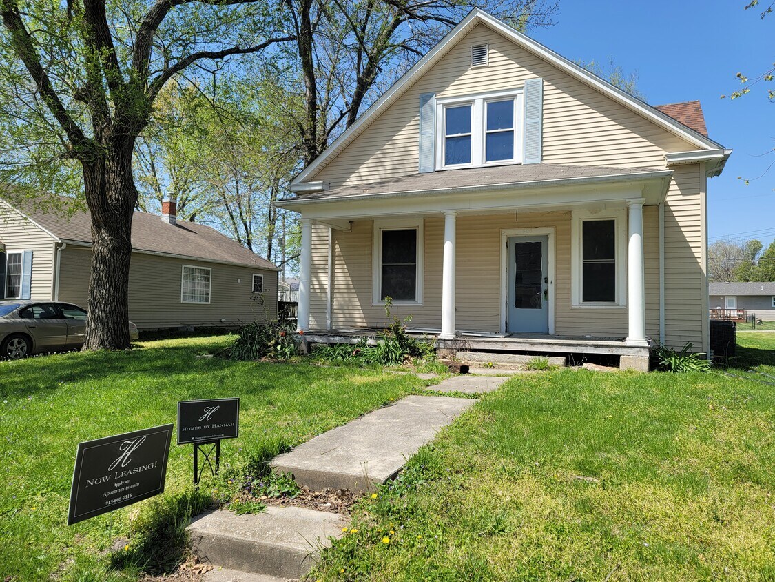 Primary Photo - 506 S Bismark St