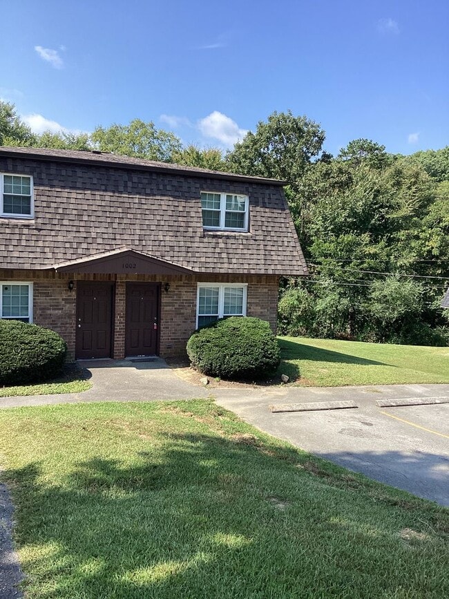 Photo - 1002 Central Dr Apartment