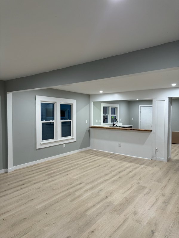 Foto del edificio - 7584 Hudson Ave