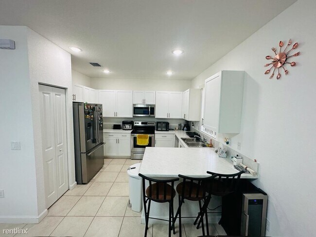 Foto del edificio - 3 br, 2.5 bath House - 20554 NE 2nd Ct