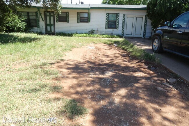 Building Photo - 3 br, 1 bath House - 5241 South 7th