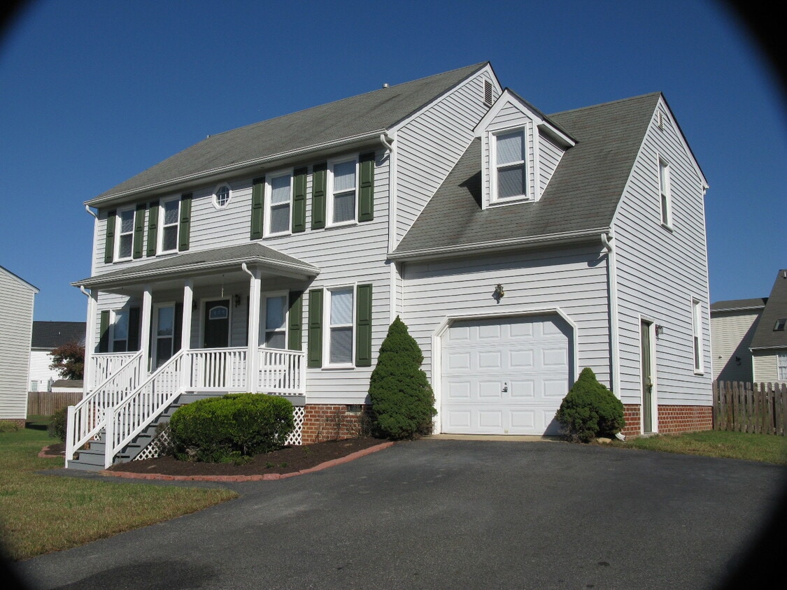 Primary Photo - 8100 Cypresstree Ln