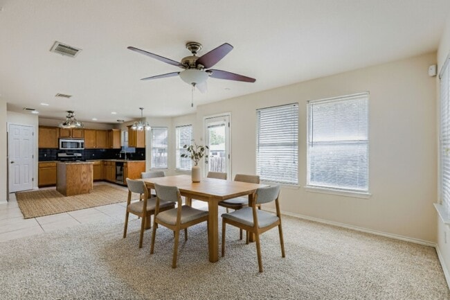 Foto del edificio - 1503 Lobo Mountain Dr