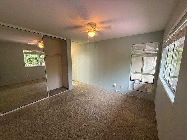 Foto del edificio - $2,500 / 2br - 2 bath, Condo with Lanai (K...