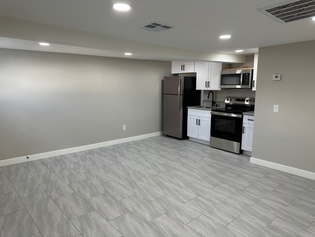 All brand new stainless steel appliances - 1331 W Speedway Blvd