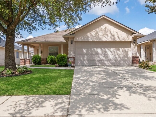 Building Photo - 15811 Sarasam Creek Ct