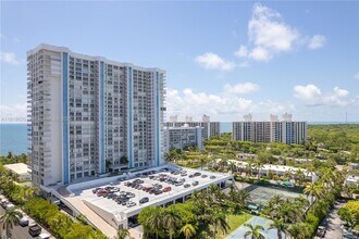 Building Photo - 881 Ocean Dr