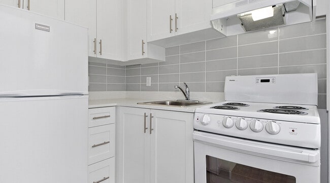 Building Photo - Pacific Beach