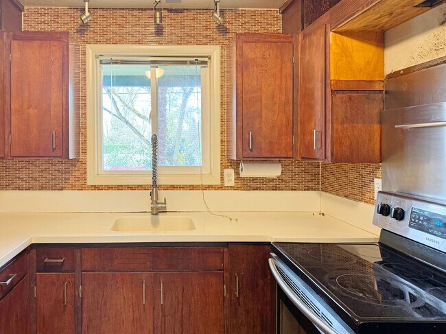 Foto del edificio - Perfectly Located 3 Bedroom Home