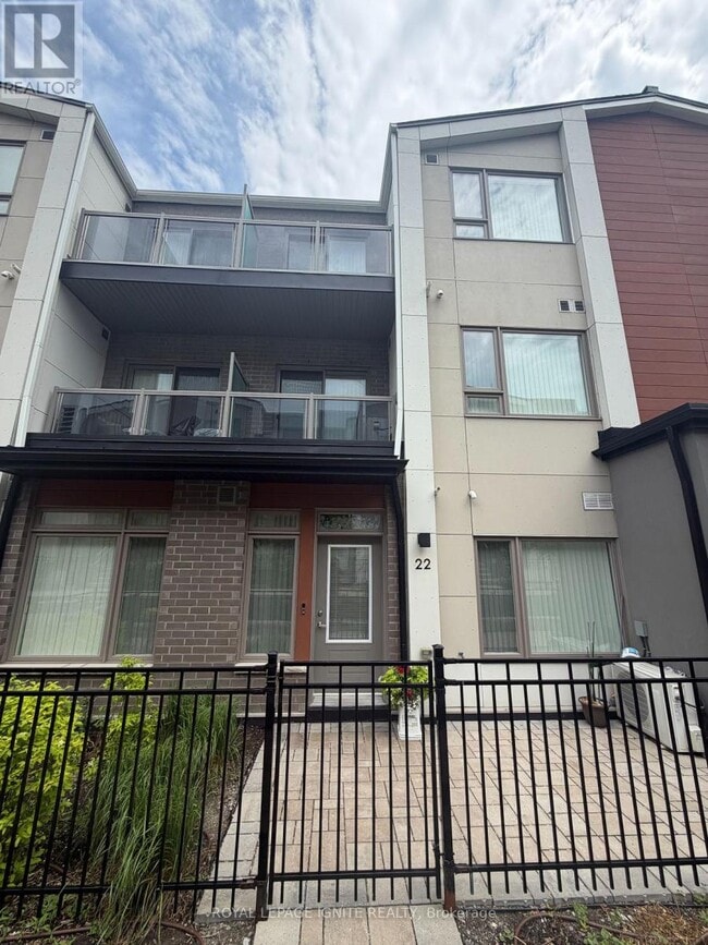 Building Photo - 50 Orchid Pl Dr