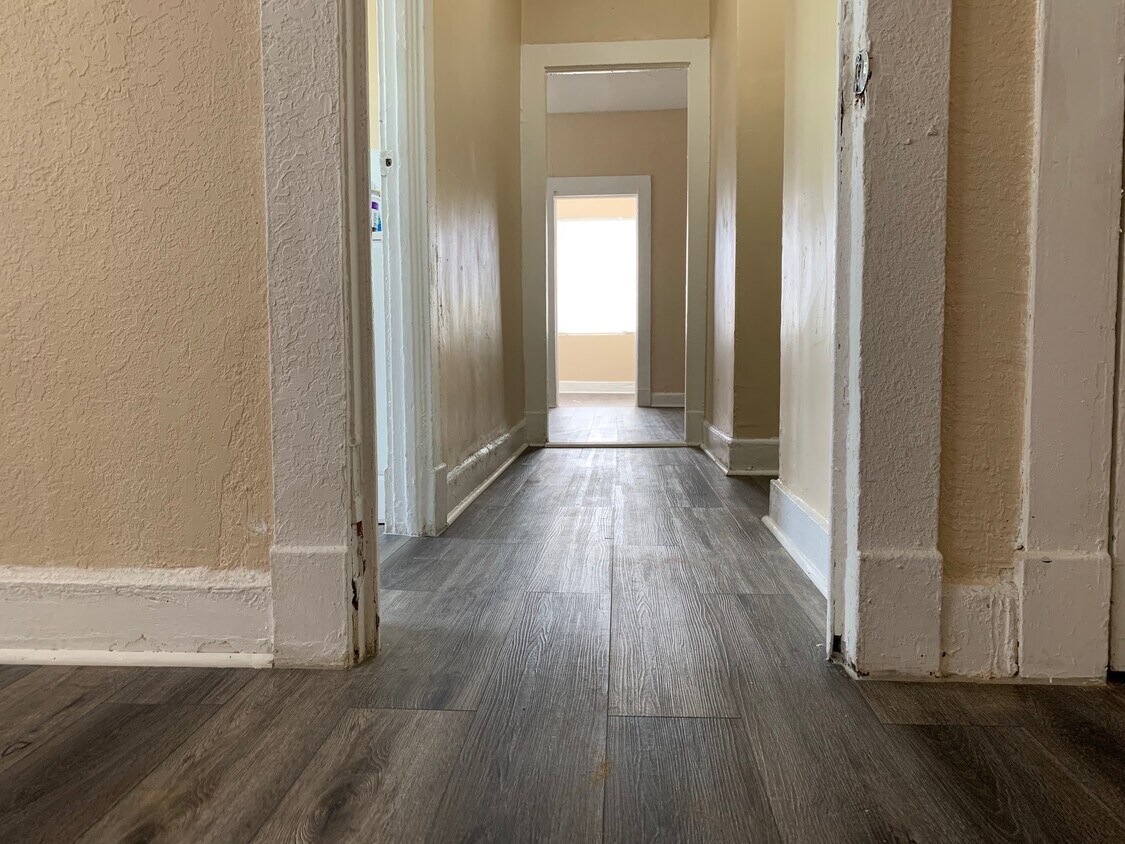 Entrance Hallway to living room - 1135 SW 6th St