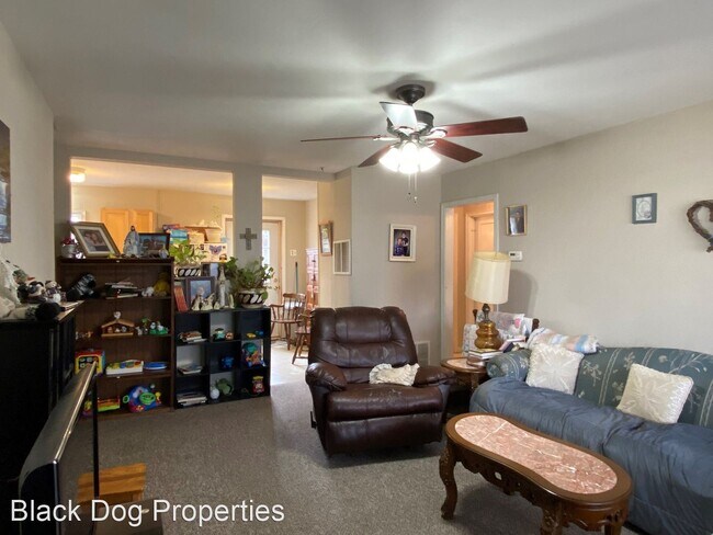 Foto del edificio - 3 br, 1 bath House - 1508 Campus Rd.