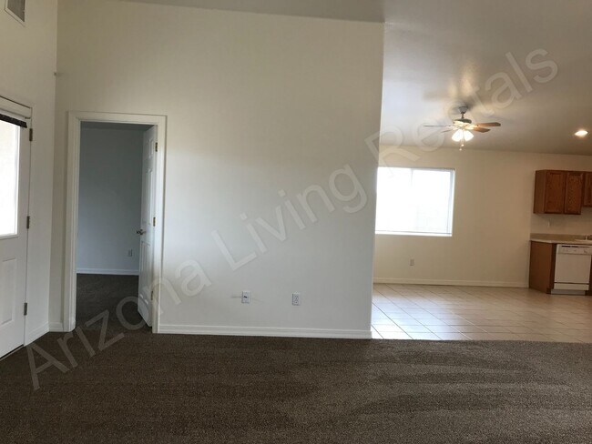 Building Photo - PERFECT CUL-DE-SAC HOME