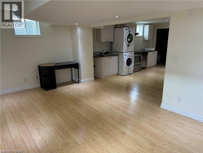 Building Photo - 116 Zieman Crescent
