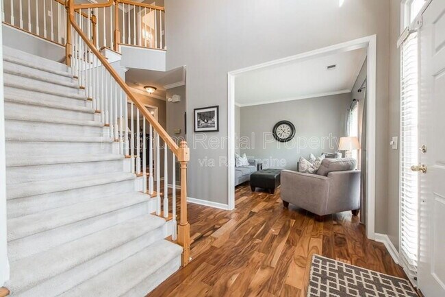 Foto del edificio - 925 Briars Bend