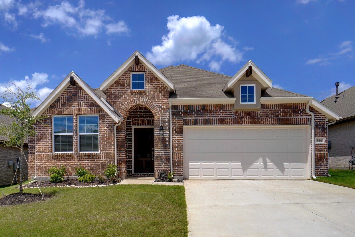 Primary Photo - 239 Tallgrass Dr