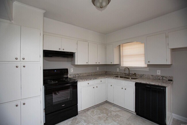 Foto del edificio - 2920 S Bryant St