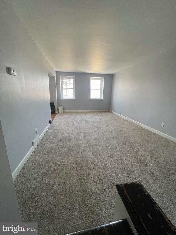 Foto del edificio - 7328 Sherwood Rd