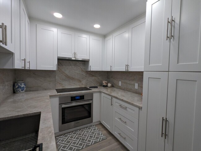 Foto del edificio - 2840 S Ocean Blvd