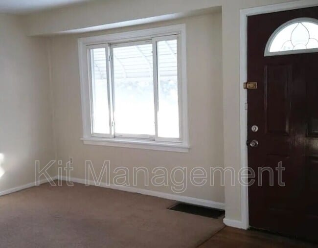 Foto del edificio - 34 W Poinsetta Ave