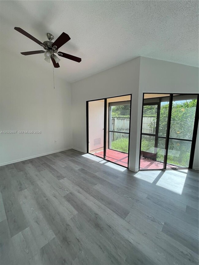 Building Photo - 1408 San Remo Cir