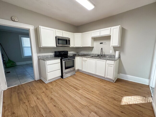 Foto del edificio - 3410 Kalynne St