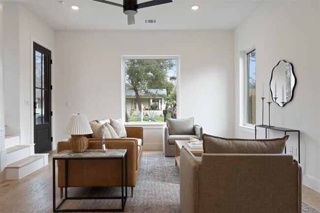 Foto del edificio - 1009 E 44th St